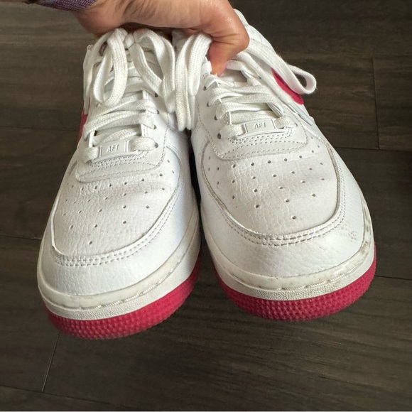 Nike Air Force 1 07 8.5 women’s white wild cherry white - Picture 3 of 7